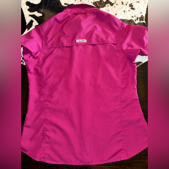 Magenta Habit Fishing Shirt Sz. M - Picture 3 of 7